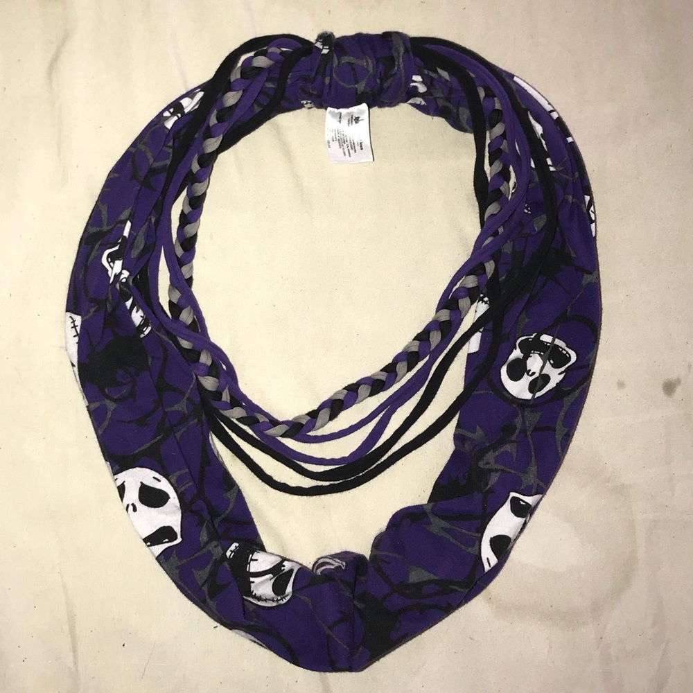 AUTHENTIC Disney Nightmare Before Christmas Scarf